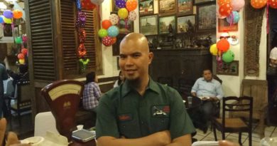 Ahmad Dhani Gagal Jengguk Julia Perez, Ada Urusan Partai