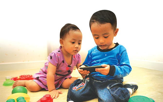 Beginilah Cara Atasi Kecanduan Anak Pada Gadget
