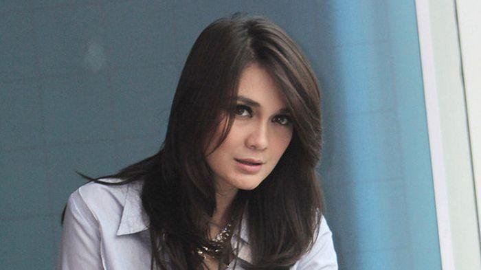 Alasan Luna Maya Masih Ragu untuk Jualan Produk Hijab