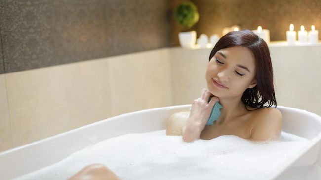 Enam Kesalahan Mandi yang Tak Baik untuk Kesehatan Tubuh