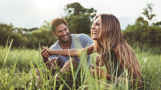 Ini 5 Tanda Buktikan Cinta Pria Terhadap Kekasihnya