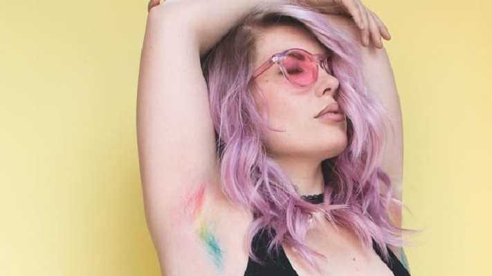 Bulu Ketiak Diwarnai Pelangi, Tren Baru Namanya Rainbow Armpits
