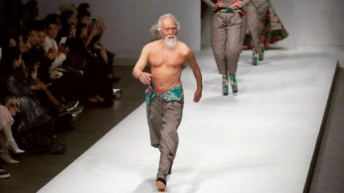 Kakek Terhot di China, Model Ini Usianya 81 Tahun