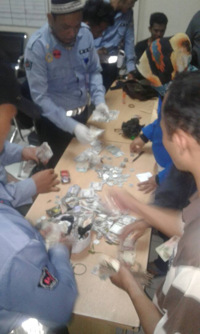 Mengejutkan Pengemis Di Jaktim Ini Bawa Uang Jutaan Rupiah Saat Di Razia