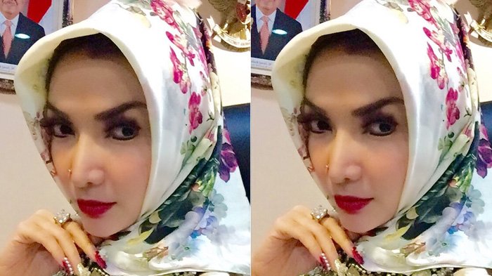 Serem Perawatan Ala Roro Fitria Yang Penuh Dengan Kabel