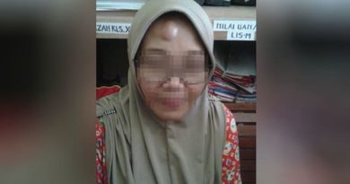 Tega,Siswa Ini Aniaya Guru Karena Tidak Naik Kelas