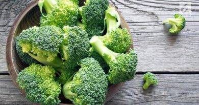 BERIKUT 6 MAKANAN ALAMI MENCEGAH KERIPUT