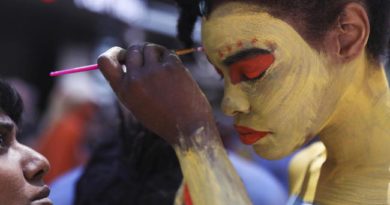 Dilukis Tanpa Busana, Dua Wanita AS Bikin Heboh Times Square
