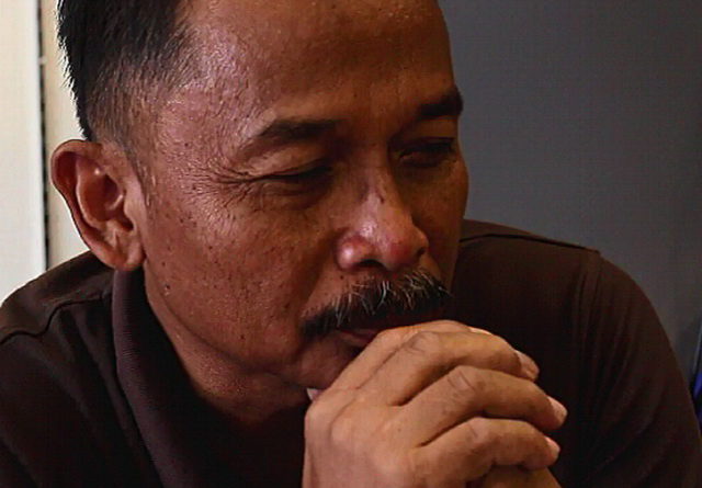 Gara-gara BH Pria Ini Jadi Milianer Terkenal Di Solo