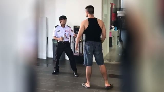 HEBOH, VIEO PERTARUNGAN SATPAM DAN PETARUNG MMA