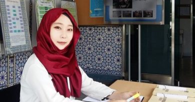 SONG BORA, MUALAF ASAL KOREA INI BERBAGI CERITA SAAT PERTAMA KALI BERHIJAB
