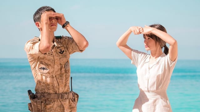 SONG HYE KYO MENANGIS BAHAGIA KETIKA SONG JOONG KI MELAMARNYA