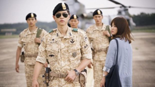 SOONG JOONG KI KAGUMI SONG HYE KYO SEJAK LAMA INI FAKTANYA