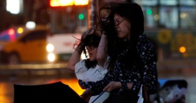 Akibat Badai di Taiwan Bangunan Hancur dan Ratusan Orang Terluka