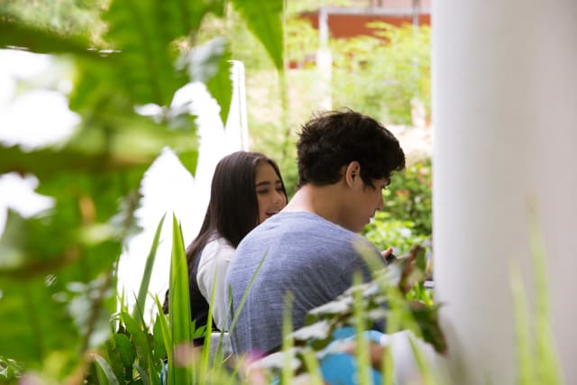 Al Ghazali dan Prilly Latuconsina Cinta Lokasi