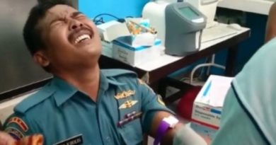 Bikin Ngakak Video Anggota TNI Takut Jarum Suntik