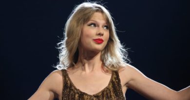 Fans Heboh, Taylor Swift Unggah Video Buntut Reptil