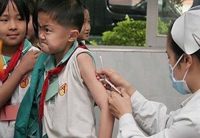 Kocak Ekspresi Orang Orang yang Takut Sama Jarum Suntik