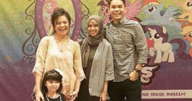 Meski Sudah Cerai, 6 Artis Ini Tetap Berhubungan Baik