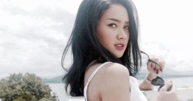 Pedangdut Cita Citata Kepegok Sedang Makan Bersama Bule di Bali