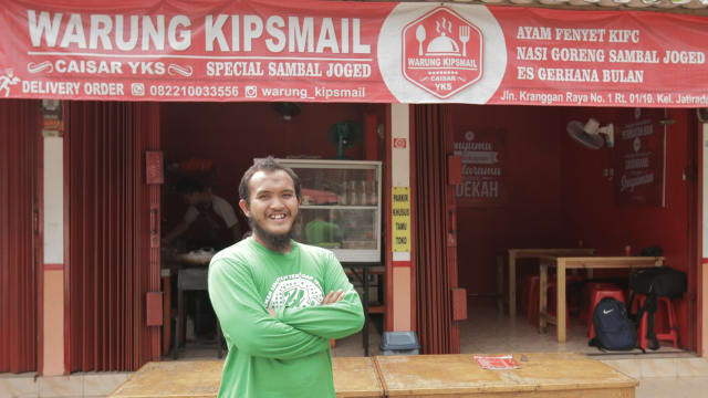 Sejak Ia Kembali Berjoget Begini Suasana Warung Makan Caisar YKS