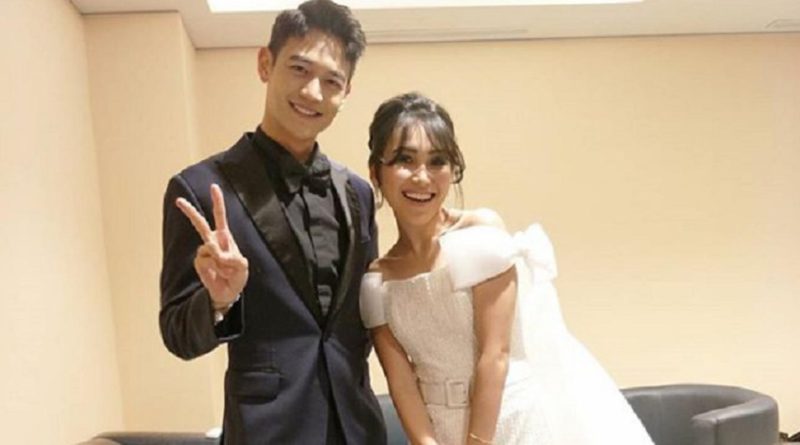 Ayu Ting Ting Kegirangan Setelah Foto Bareng Minho SHINee