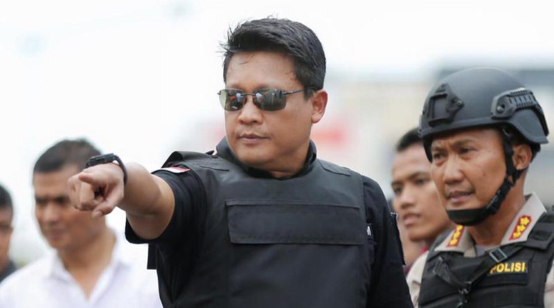 Brigjen Krishna Unggah Foto Cewek Seksi di Pinggir Jalan