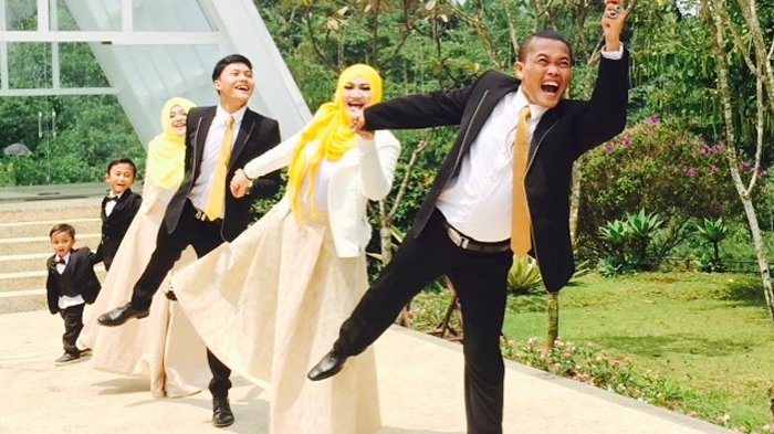 Dibilang Seperti Angkot Karena Warna Kuning, ini Mobil Mewah Sule