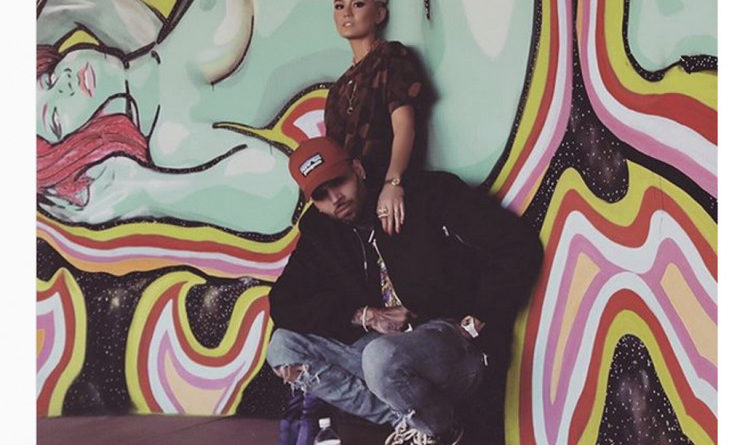 Agnez Mo Unggah Foto Bareng Chris Bown Akankah Mereka Kolaborasi?