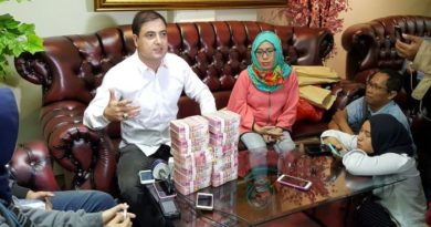 Astaga Nikita Mirzani Dituding Rusak Karangan Bunga Sam Aliano