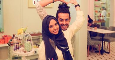 Di Arab, Pasangan Unik ini Menikah Pakai Sepatu Roda