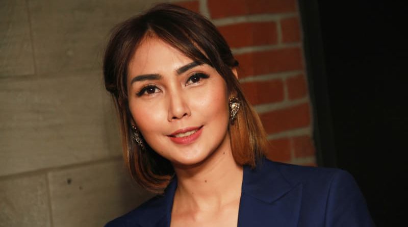 Fenita Arie Akan Jalani Operasi Akibat Ketumpahan Air Mendidih