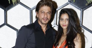 Foto Mesra Shahrukh Khan dan Putri nya di Protes