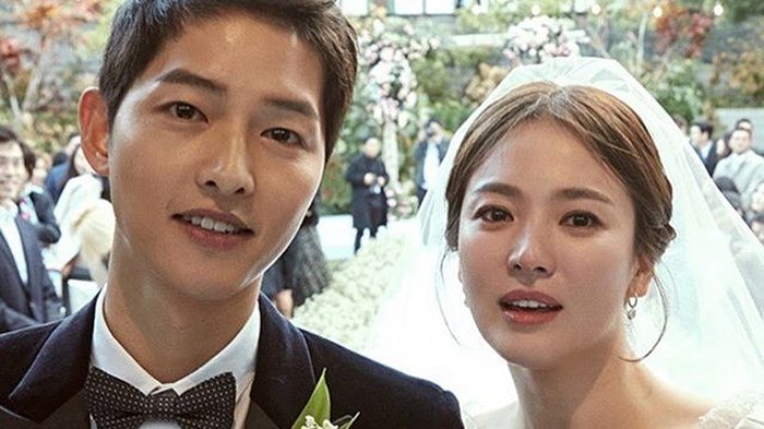 Foto Romantis Song Song Couple Saat Menikah Bikin Baper
