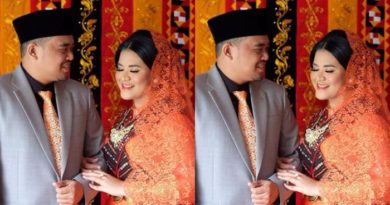 Kahiyang Ayu-Bobby Grogi Saat Manortor di Depan Raja-raja