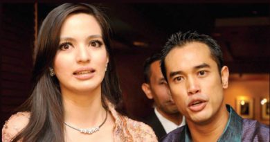 Kesal! Di Depan Nia Ramadhani Ardi Bakrie Lirik Wanita Lain