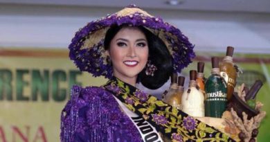 Netizen Salfok, Kevin Lilliana Upload Video Kontes Baju Renang