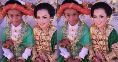 Sepasang Remaja Berusia 16 Tahun Resmi Menikah