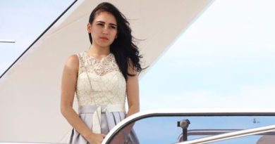 Ayu Ting Ting Nyanyi bareng Raffi Ahmad Sambil Sempoyongan