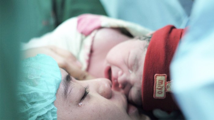 Kabar Bahagia Oki Setiana Dewi Lahirkan Anak Ke 3 Selamat!