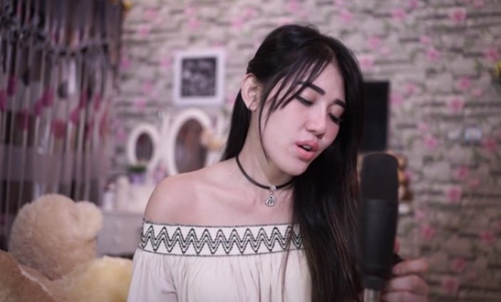 Tembus 2 Juta Viewers Via Vallen Cover Lagu Havana