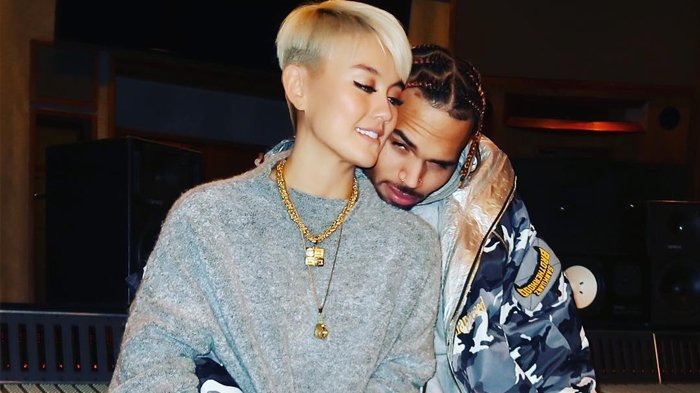 Agnez Mo dan Chris Brown Tercyduk Jalan Bareng Mesra Banget