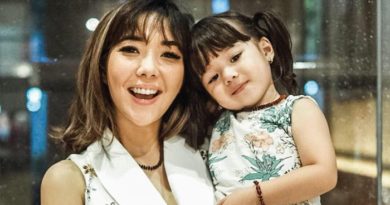 Ekspresi Gempita Nora Marten Saat Naik Pesawat, Panik Lalu Happy Bikin Gemas