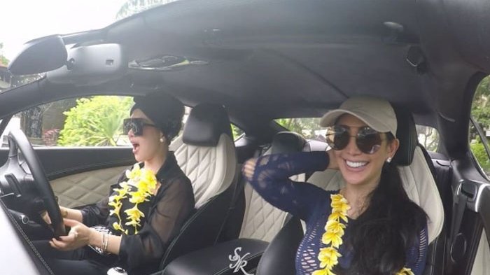 Gara-gara Hal Ini, Syahrini Dinyinyiri Netizen Saat Menyetir Mobil di Bali