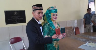 Mengerikan, Dikantor Polisi Ibu Ini Sumpah Serapah Akibat Tak Setuju Anaknya Menikah