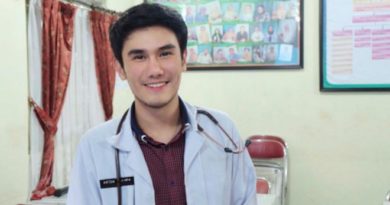 Netizen Terkejut, Dokter Anton yang Viral Disangka Ayah Dari Bayi Ganteng Pamer Nilai Saat UN