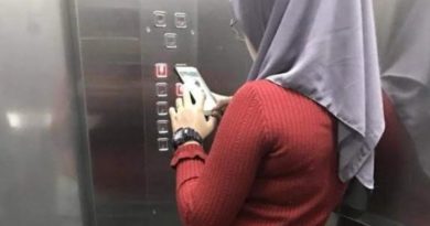 Tak Terduga, Dari Atas Cewek Ini Menutup Aurat, Tapi Lihat Bawahannya? Netizen: Parah