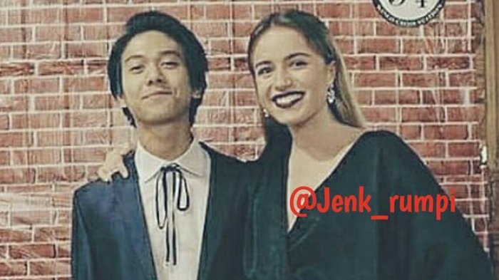 Iqbaal Ramadhan Terciduk Foto Mesra Sama Cewek Bule, Fans Kecewa!