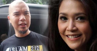 Kisah Ahmad Dhani Ceraikan Maia Lewat SMS yang Isinya Sangat Keras