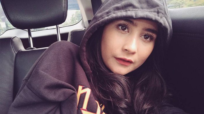 Prilly Latuconsina Liburan Ke LA, Tetap Jaga Pola Makan Sehat